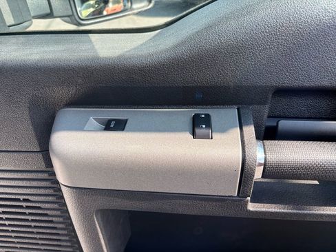 Used 2014 Ford F250 Lariat w/ Chrome Package image 31