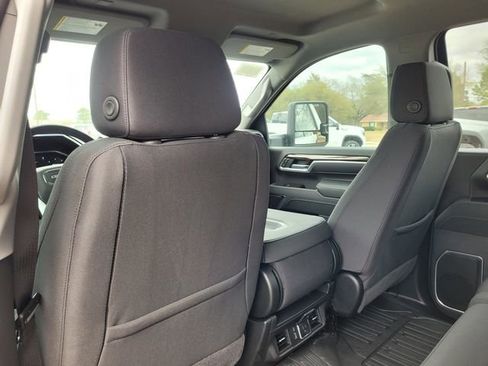 New 2026 GMC Sierra 2500 SLE w/ SLE Value Package; image 26