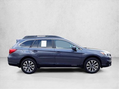 Used 2015 Subaru Outback 2.5i Limited AWD/4WD image 5