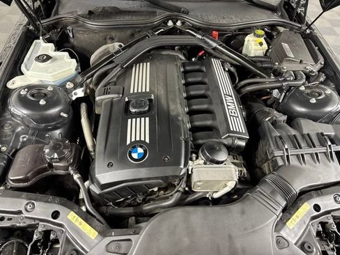 Used 2009 BMW Z4 sDrive30i RWD image 22