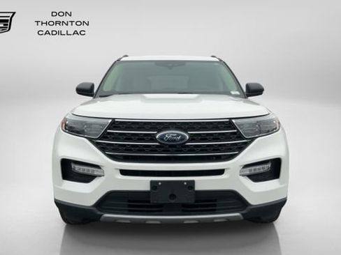 Used 2022 Ford Explorer XLT w/ Equipment Group 202A AWD/4WD image 2