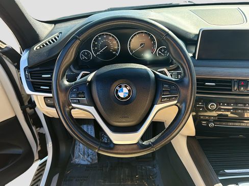 Used 2018 BMW X5 xDrive40e AWD/4WD image 18