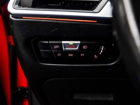 Used 2021 BMW M4 Competition w/ M Carbon Exterior Package image 32