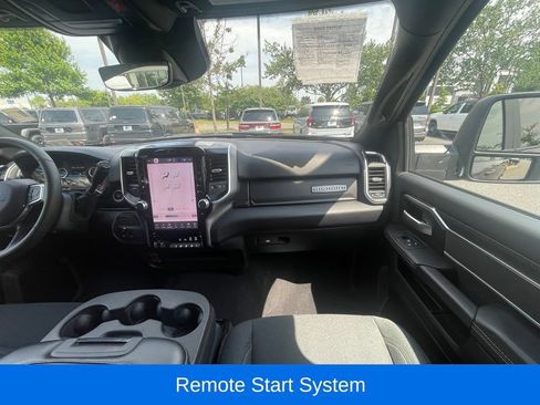 Certified 2025 RAM 2500 Big Horn AWD/4WD image 19
