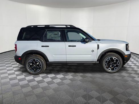 New 2026 Ford Bronco Sport Outer Banks w/ Outer Banks Tech Package+ AWD/4WD image 8