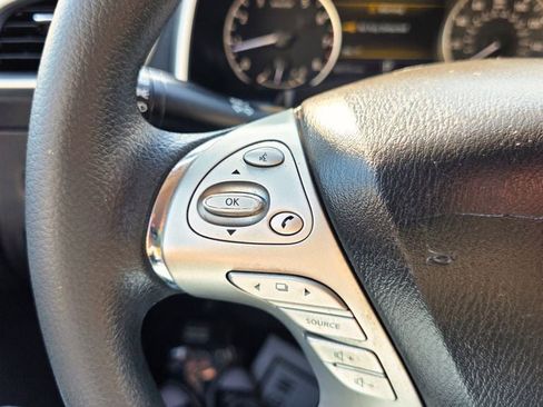 Used 2016 Nissan Murano S image 15