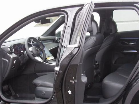 Certified 2026 Mercedes-Benz GLC 300 4MATIC image 13