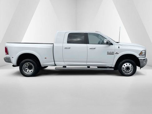 Used 2018 RAM 3500 Laramie image 9
