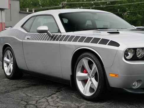 Used 2009 Dodge Challenger SRT8 image 27