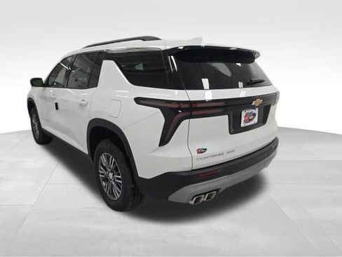 New 2026 Chevrolet Traverse LT image 3