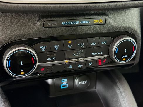 Used 2022 Ford Escape SE w/ Convenience Package image 16