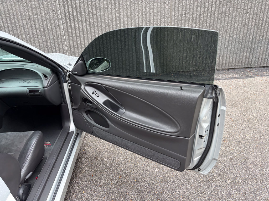 Used 2004 Ford Mustang Cobra RWD image 24