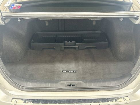 Used 2023 Nissan Altima 2.5 SR w/ SR Premium Package FWD image 24