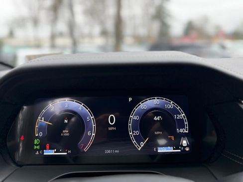 Used 2024 Jeep Grand Cherokee Overland image 23