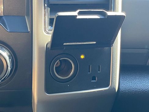 Used 2019 Ford F250 Lariat w/ Lariat Ultimate Package AWD/4WD image 32