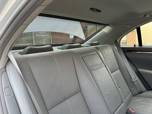 Used 2007 Mercedes-Benz S 550 image 33