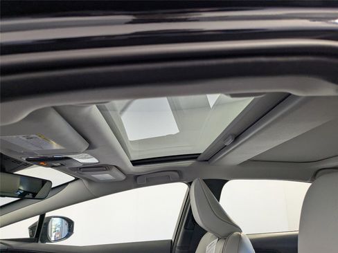 New 2026 Toyota Prius XLE image 12