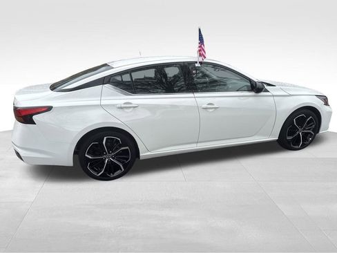 Used 2025 Nissan Altima 2.5 SR image 27