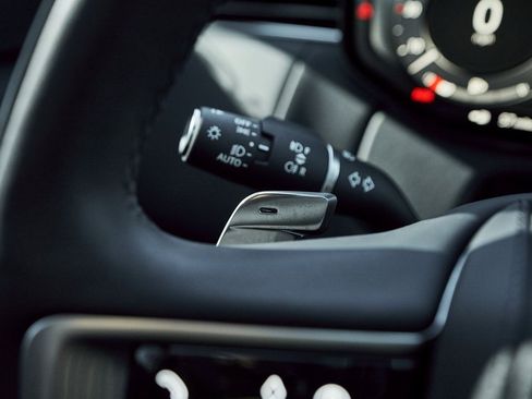 Used 2025 Land Rover Range Rover Long Wheelbase Autobiography image 59