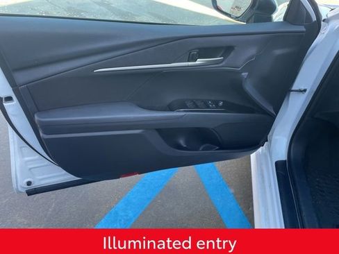 Used 2025 Toyota Camry LE image 11