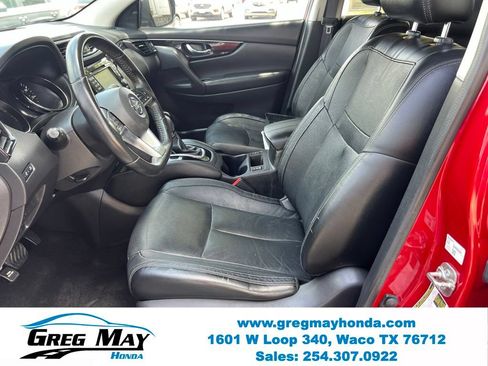 Used 2018 Nissan Rogue Sport SL w/ SL Premium Package FWD image 24