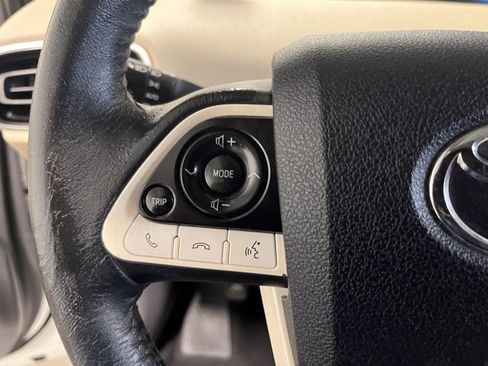 Used 2016 Toyota Prius Four image 25