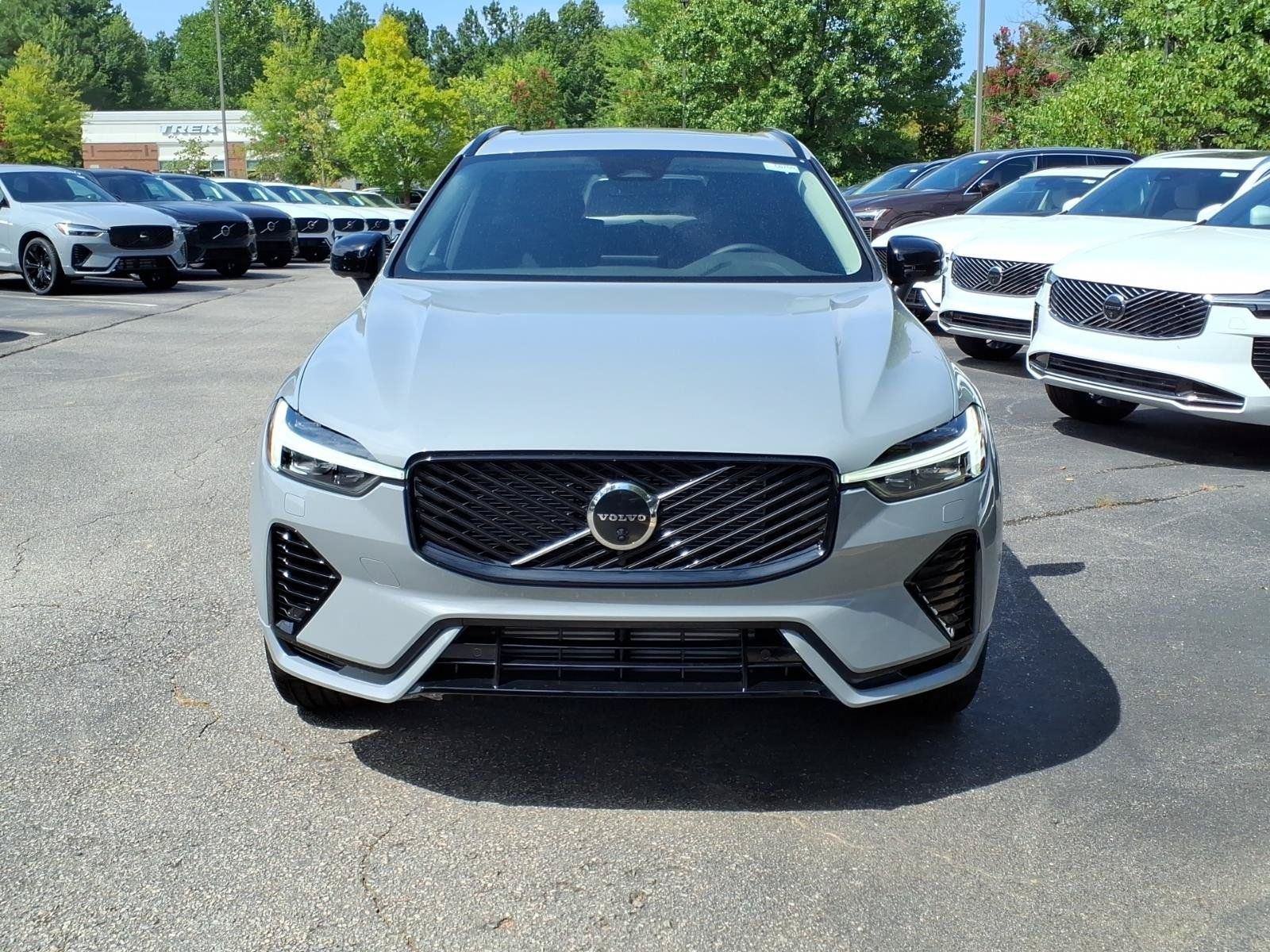 New 2026 Volvo XC60 T8 Plus w/ Protection Package Premier AWD/4WD image 2