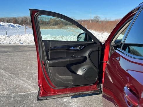 Used 2022 Buick Envision Preferred image 11