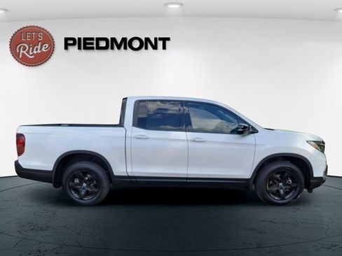 Certified 2023 Honda Ridgeline Black Edition image 6