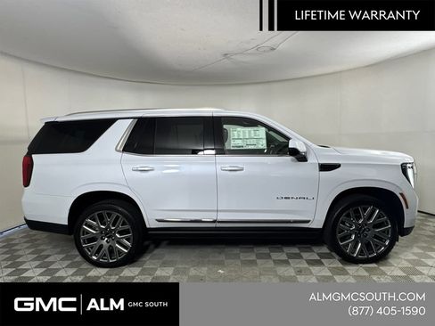 New 2026 GMC Yukon Denali Ultimate w/ LPO, Floor Liner Package AWD/4WD image 5