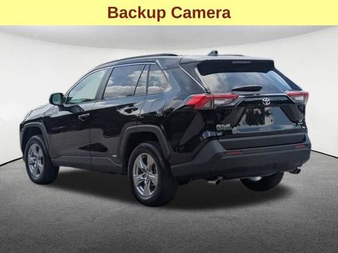 Certified 2025 Toyota RAV4 LE AWD/4WD image 9