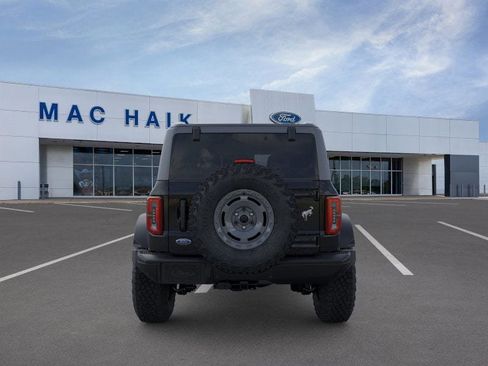 New 2025 Ford Bronco Badlands image 5