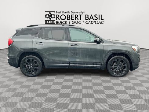 Used 2020 GMC Terrain SLE w/ Driver Convenience Package AWD/4WD image 9