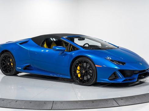 Used 2023 Lamborghini Huracan EVO AWD/4WD image 38