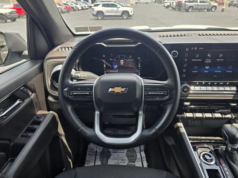 Used 2023 Chevrolet Colorado LT w/ LT Convenience Package II AWD/4WD image 23
