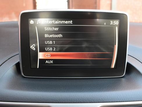 Used 2016 MAZDA MAZDA3 i Grand Touring image 28