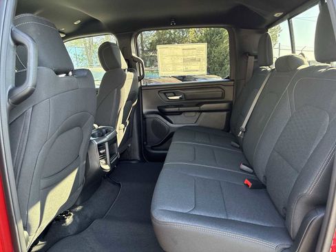 New 2026 RAM 1500 Express AWD/4WD image 23