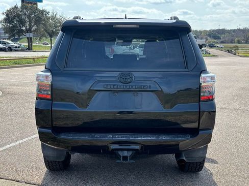 Used 2021 Toyota 4Runner SR5 Premium image 5
