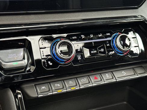 New 2026 GMC Sierra 1500 AT4 w/ LPO, Black Badging Package image 21