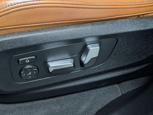 Used 2019 BMW X5 xDrive40i w/ Convenience Package AWD/4WD image 12