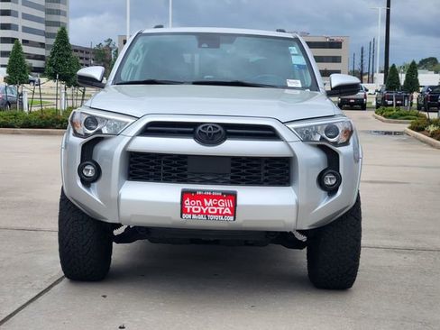Certified 2021 Toyota 4Runner SR5 image 2