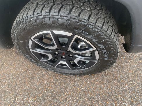 Used 2025 Jeep Compass Trailhawk w/ Trailhawk Elite Group image 10