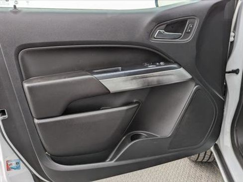 Used 2022 Chevrolet Colorado LT w/ Fleet Safety Package image 13