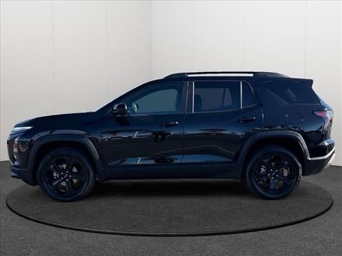 Certified 2025 Chevrolet Equinox LT w/ Convenience Package II AWD/4WD image 2