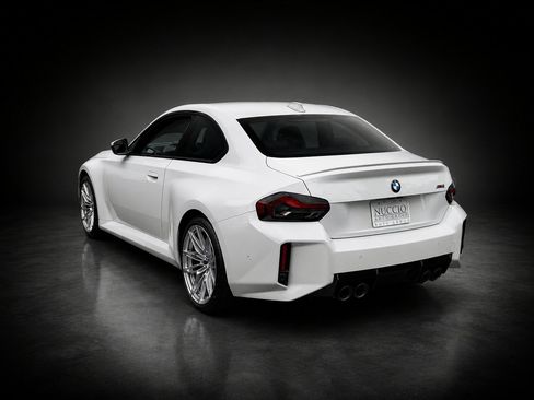 Used 2026 BMW M2 w/ Lighting Package RWD image 6