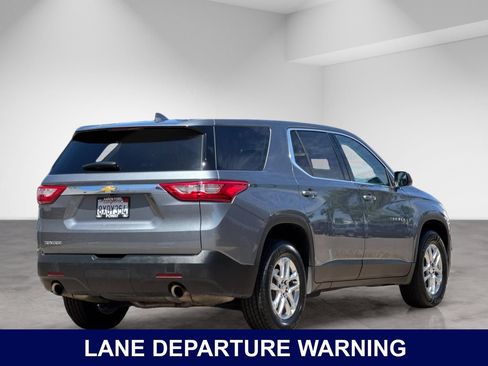 Used 2021 Chevrolet Traverse LS FWD image 7
