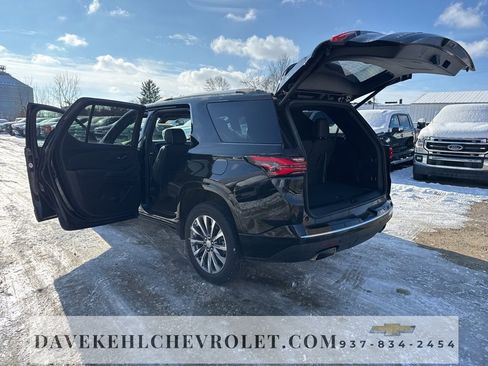 Used 2023 Chevrolet Traverse Premier image 29