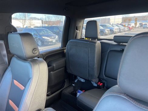 Used 2022 GMC Sierra 3500 AT4 w/ Gooseneck/5TH Wheel Package image 24