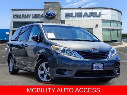 Used 2013 Toyota Sienna LE w/ Towing Pkg