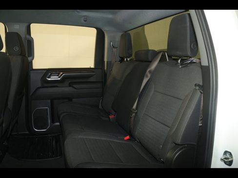 Used 2024 Chevrolet Silverado 2500 LT image 29